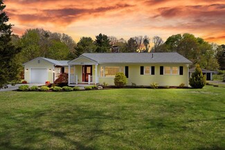 271 Barlows Landing Rd, Pocasset, MA 02559