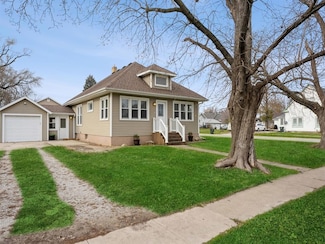 502 9th Ave, Sully, IA 50251