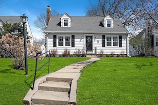 215 Hillside Ave, Waterloo, IA 50701