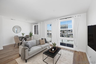 3957 30th St Unit 319, San Diego, CA 92104