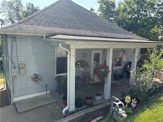 15 Grant St, Monongahela, PA 15063