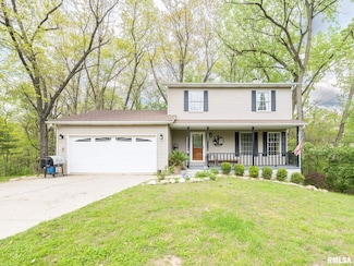 357 Heritage Dr, MacKinaw, IL 61755