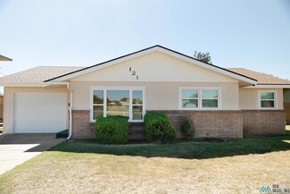 121 E Yucca Ave, Clovis, NM 88101