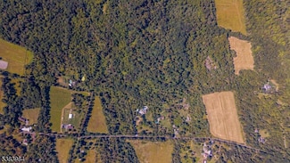 53 Upper Creek Rd, Stockton, NJ 08559