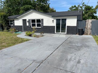 11015 Pickering Ln, Port Richey, FL 34668
