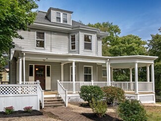 41 Arlington St, Newton, MA 02458