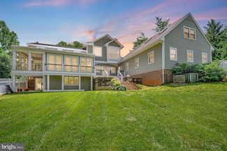 313 Ingleside Dr, Fredericksburg, VA 22405