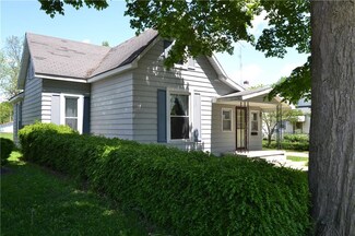 212 W Adams St, Tipton, IN 46072