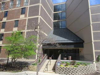 7200 York Ave S Unit 122, Edina, MN 55435