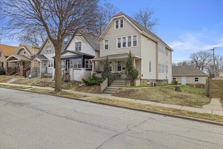 1837 E Hillcrest Ave, Milwaukee, WI 53207