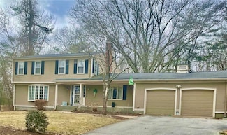 221 Cindyann Dr, East Greenwich, RI 02818