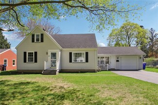 15 Charmaine Rd, Rochester, NY 14624