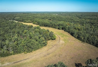 5225 Engledow Rd, de Soto, MO 63020