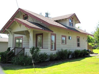 2639 Yew St, Bellingham, WA 98226