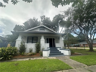 1401 Jefferson St, Gretna, LA 70053