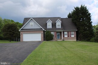 276 Appaloosa Dr, Falling Waters, WV 25419