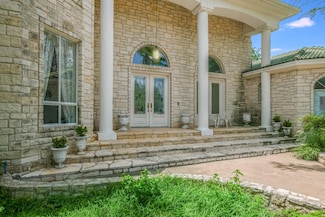 99 Applehead Island Dr, Horseshoe Bay, TX 78657