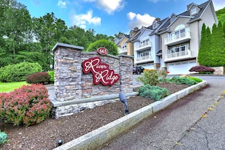 665 River Rd Unit 2, Shelton, CT 06484