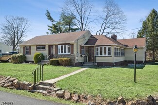 11 Chesler Square, Succasunna, NJ 07876