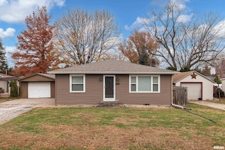 210 W 19th Ave, Coal Valley, IL 61240