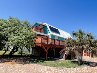 58 Magnolia Dr, Mexico Beach, FL 32456
