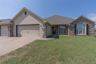3817 Kindle Ln, Norman, OK 73072