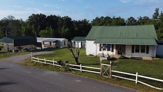 7224 Thomas Twin Oaks Rd, Baxter, TN 38544