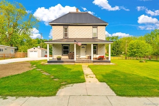 5668 Mill St, Peck, MI 48466