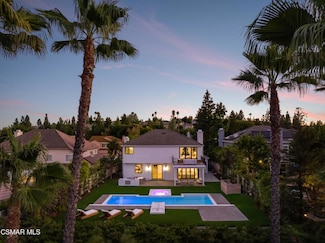 24005 Clarington Dr, Canoga Park, CA 91304