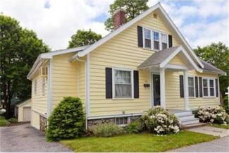 1 Lindbergh Rd, Wakefield, MA 01880