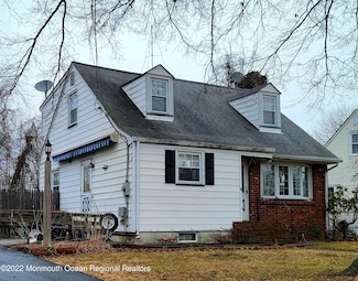 4 Quinn Rd, Allentown, NJ 08501