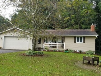 S5156 County Road G, Hillpoint, WI 53937