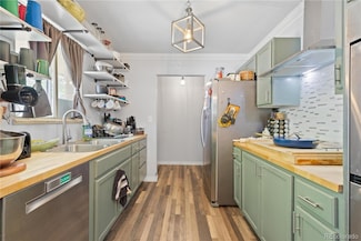 140 S Kendall St, Lakewood, CO 80226