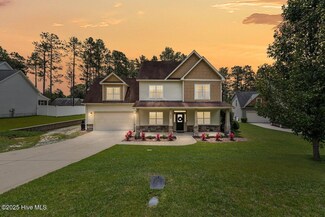 621 Longleaf Rd, Aberdeen, NC 28315