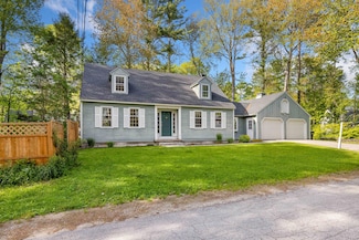 24 Penwood Dr, Kennebunk, ME 04043