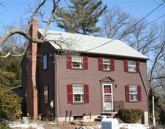 7 Juniper Ave, Wakefield, MA 01880