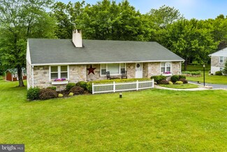 1445 Laurelwood Rd, Pottstown, PA 19465