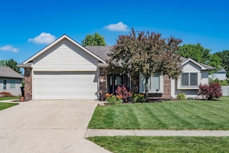 10414 Unita Dr, Fort Wayne, IN 46804