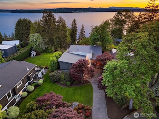 747 14th Ave W, Kirkland, WA 98033