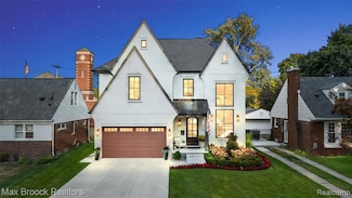 2438 Evergreen Dr, Royal Oak, MI 48073