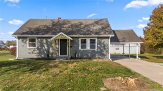 752 Maple St, Scottsburg, IN 47170