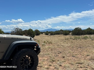 118a Prairie Dog Rd, Ash Fork, AZ 86320