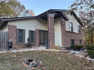 5207 Darkmoor Ln, Imperial, MO 63052