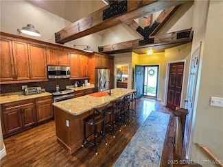 212 Weiskopf Way, Camdenton, MO 65020
