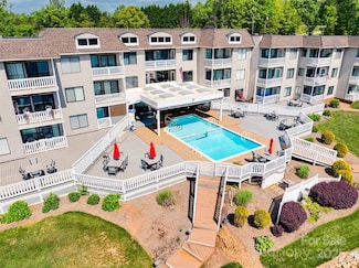 7831 Spinnaker Bay Dr Unit 106, Sherrills Ford, NC 28673