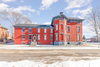 701 Center #12 Ave Unit 12, Bay City, MI 48708