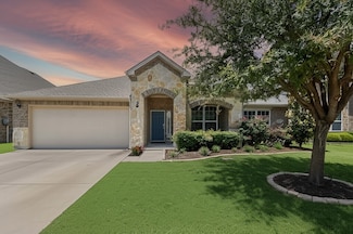 8005 Ponwar Dr, Fort Worth, TX 76131