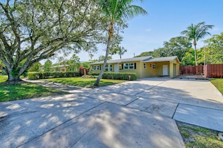 836 Evergreen Dr, West Palm Beach, FL 33403