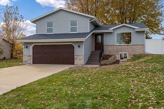 2205 Green Valley Dr, Janesville, WI 53546