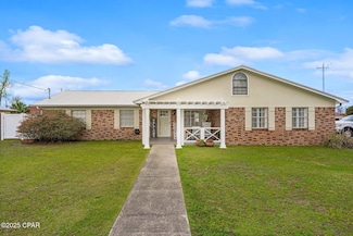 1202 Michigan Ave, Lynn Haven, FL 32444
